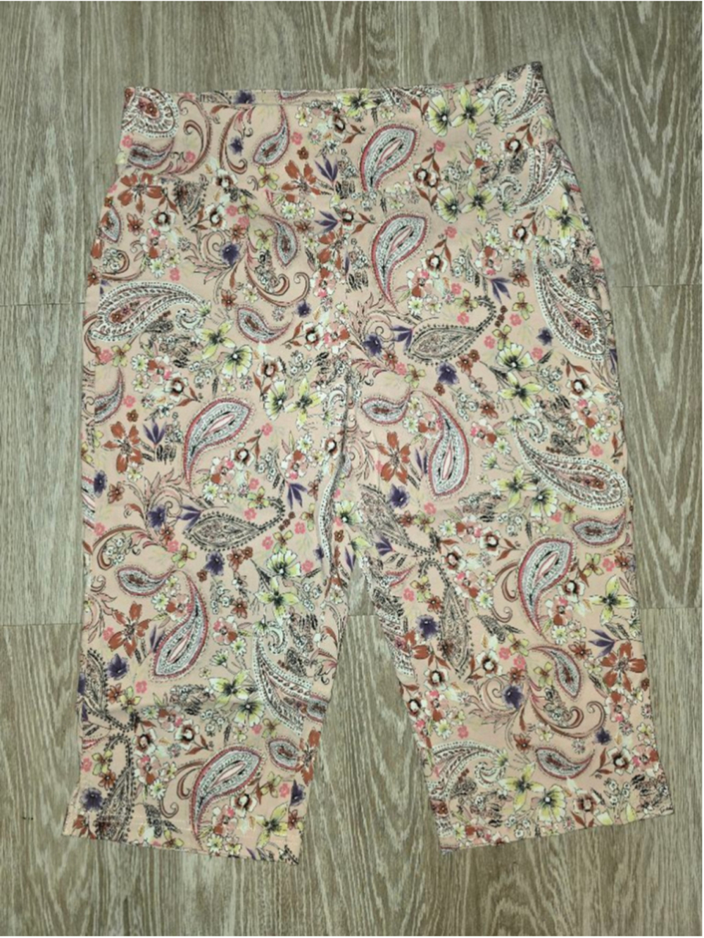 Women's PRESICK & MOORE Pink Multi-color Paisley Floral Capris M